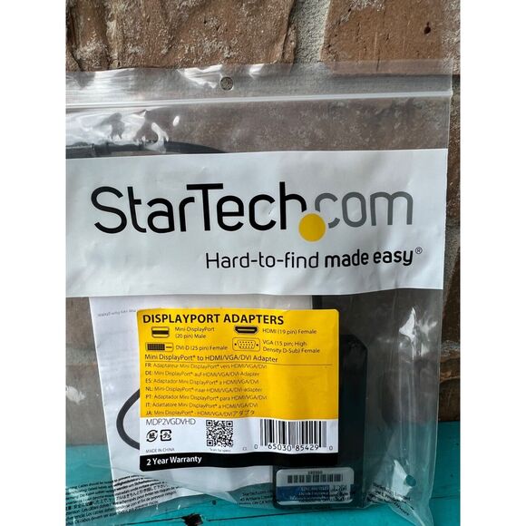 New StarTech.com 3-in-1 Mini Display Port Adapter mDP to VGA, DVI-D or HDMI - Picture 2 of 11